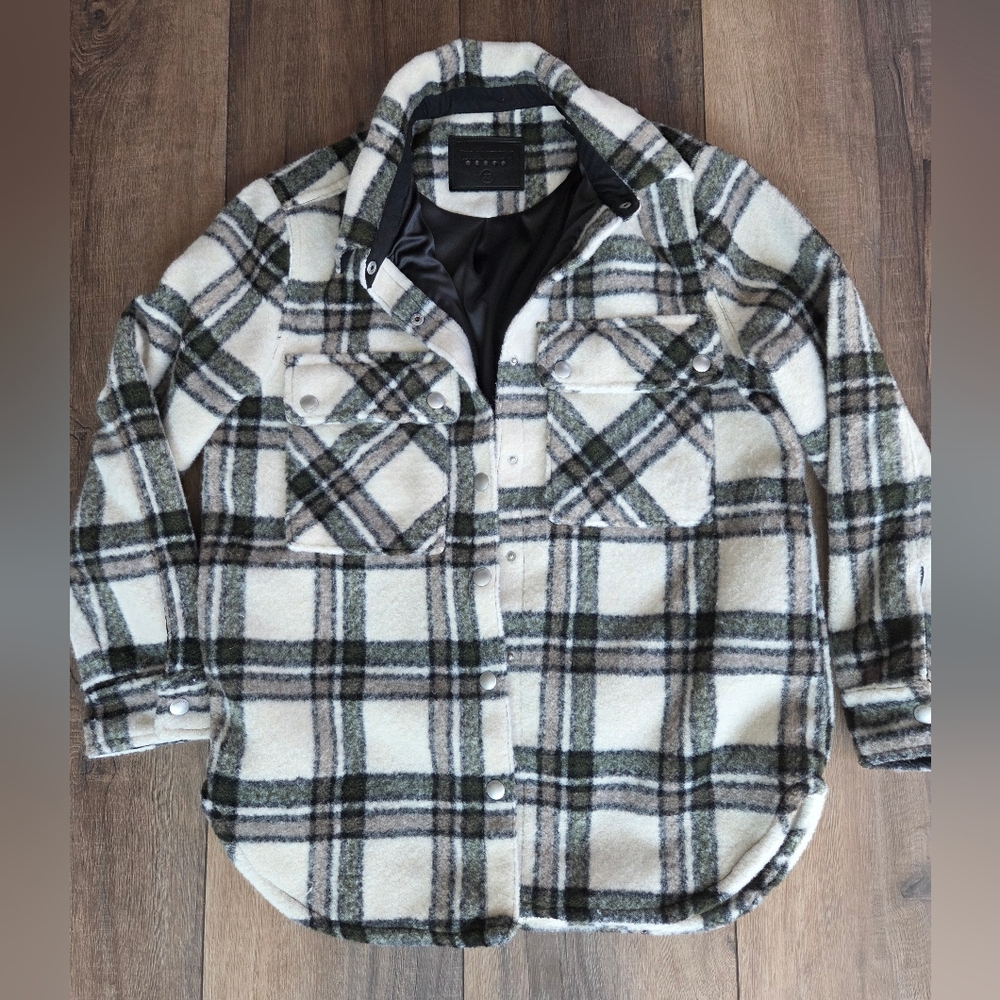 Blank NYC Cream and Green Plaid Women's Shaket